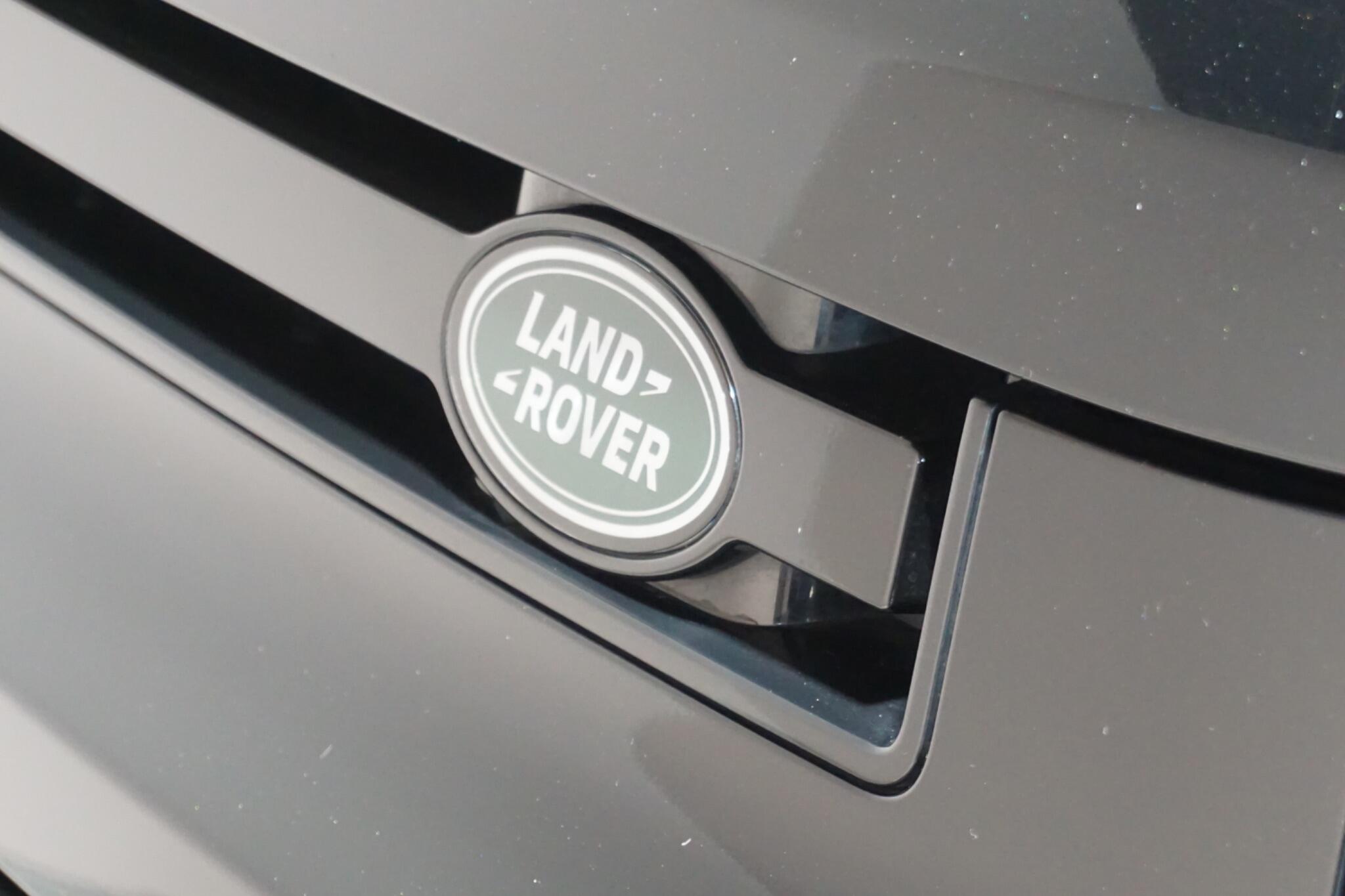 Land Rover Defender 110 3.0 D300 MHEV X-Dynamic HSE Hard Top SUV 5dr Diesel Auto 4WD MWB Euro 6 (s/s) (300 ps)